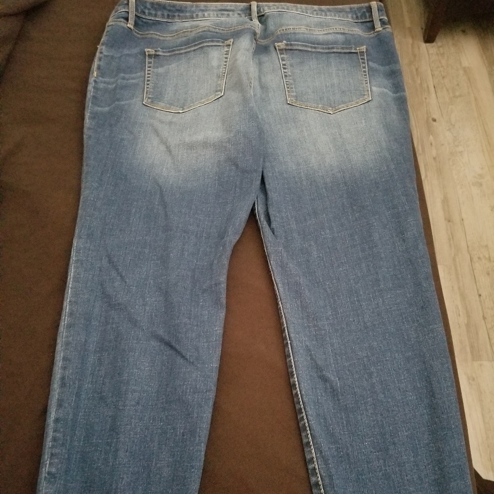 Jeans - Picture 3 of 4